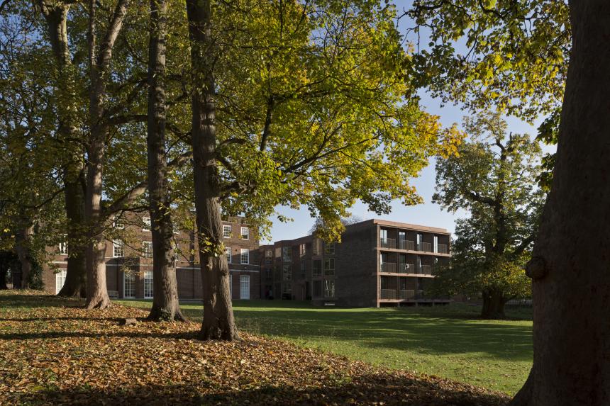 Chadwick Hall Roehampton, London 2012–2016. The South Court viewed from the historic tree boundary