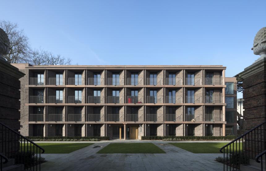 Chadwick Hall Roehampton, London 2012–2016. The West Court viewed from the sunken garden. 