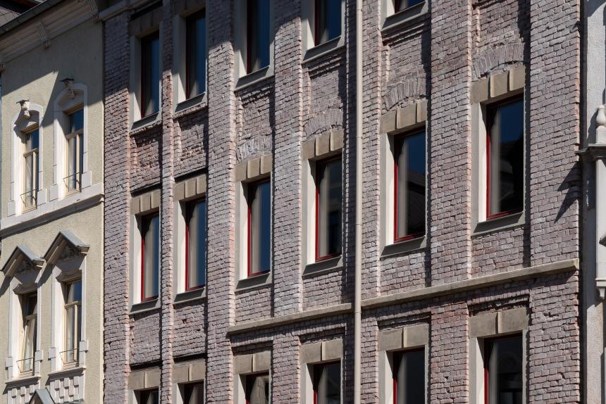Vom Putz befreite Fassade