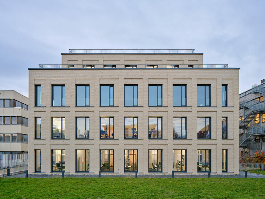 Bürogebäude Godesbergerallee (Bonn, DE)