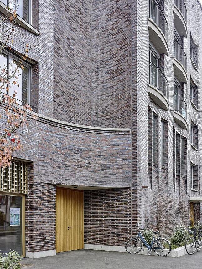 Die Kirche im Wohnhaus –  St. Christophorus Kirchenzentrum