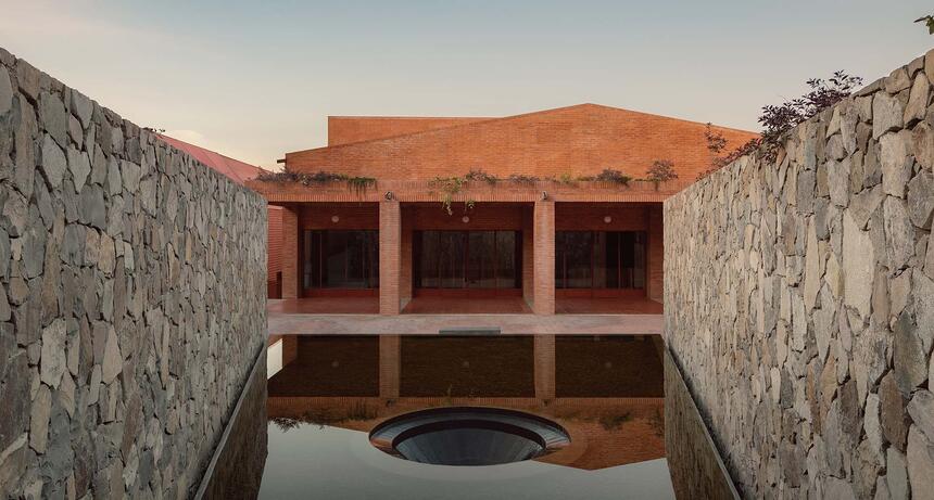 Center for Culture and Arts of the Lakeside