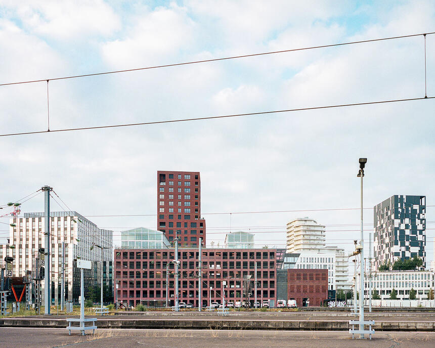Public car park, office building & collective housing