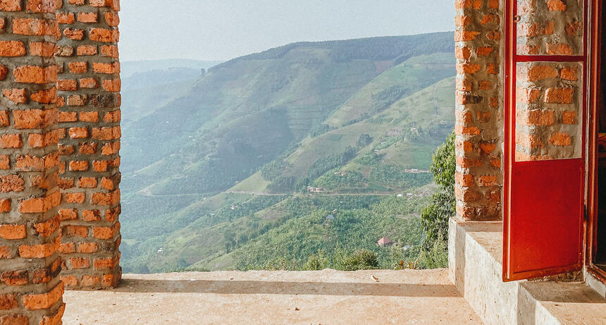 Ausbildungszentrum mit Forstfarm und Herberge in Buhweju (Uganda)