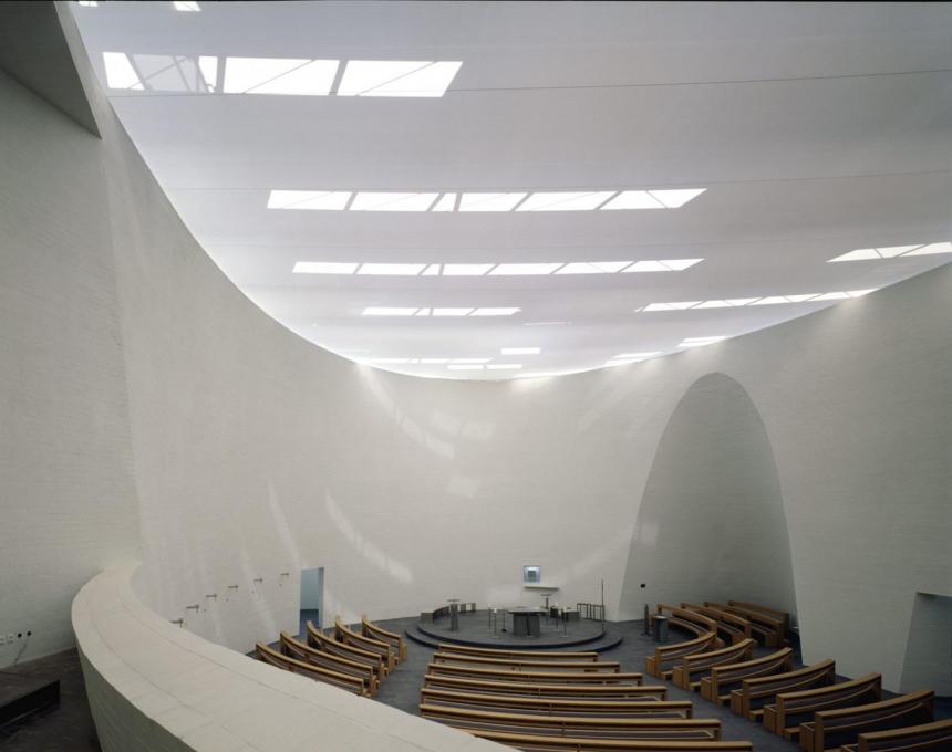 fhp2008--Koenigs-Architekten--Pfarrkirche-St-Franziskus--slide-02