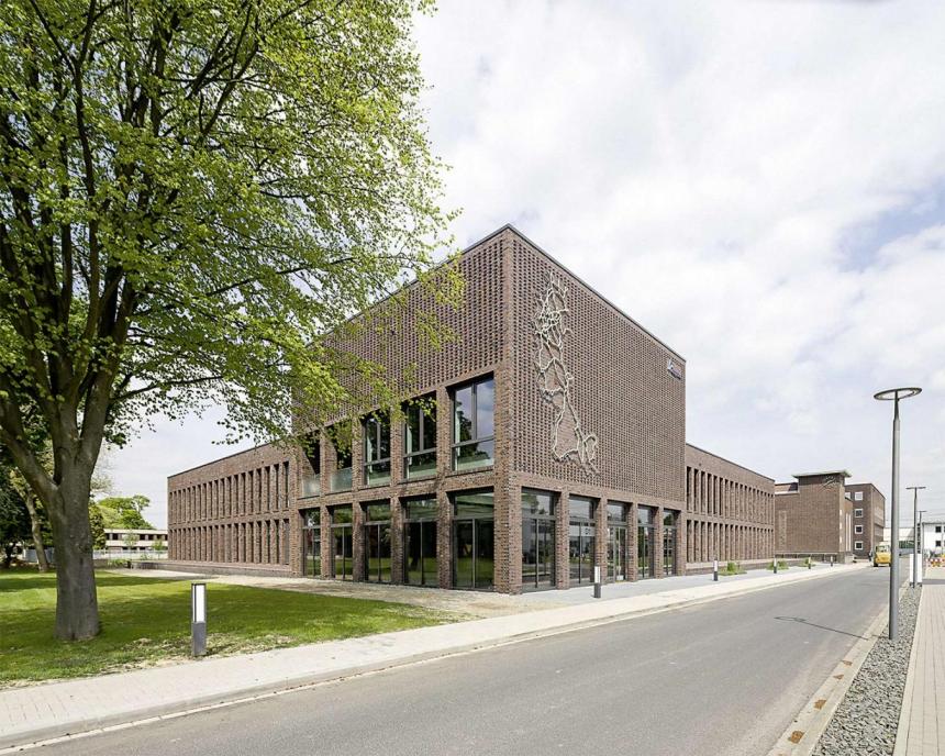 Multifunktionsgebäude