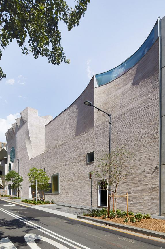 Durbach Block Jaggers Architects/ John Wardle Architects