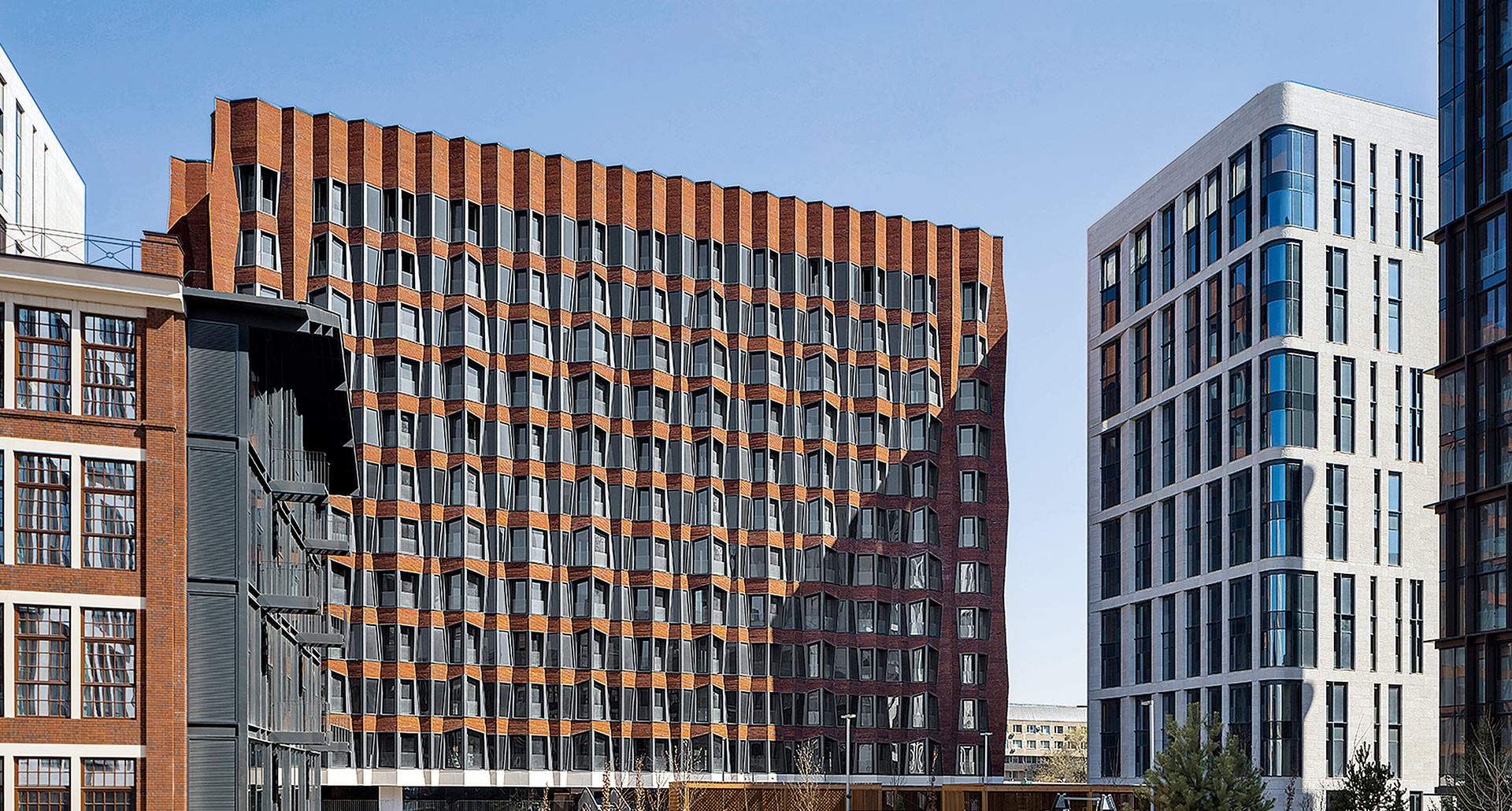 The residential building in Sadovye Kvartaly complex